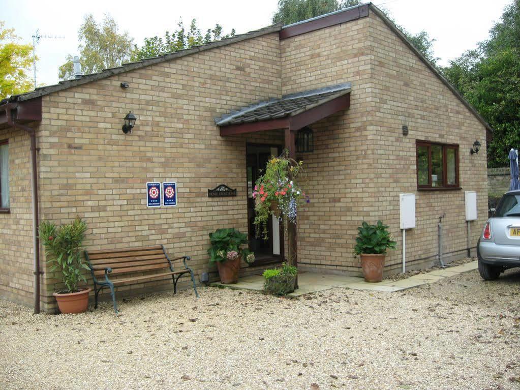 Home From Home Bed And Breakfast CBG Extérieur photo