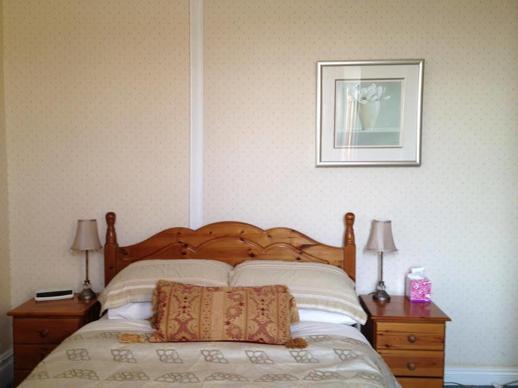 Home From Home Bed And Breakfast CBG Extérieur photo